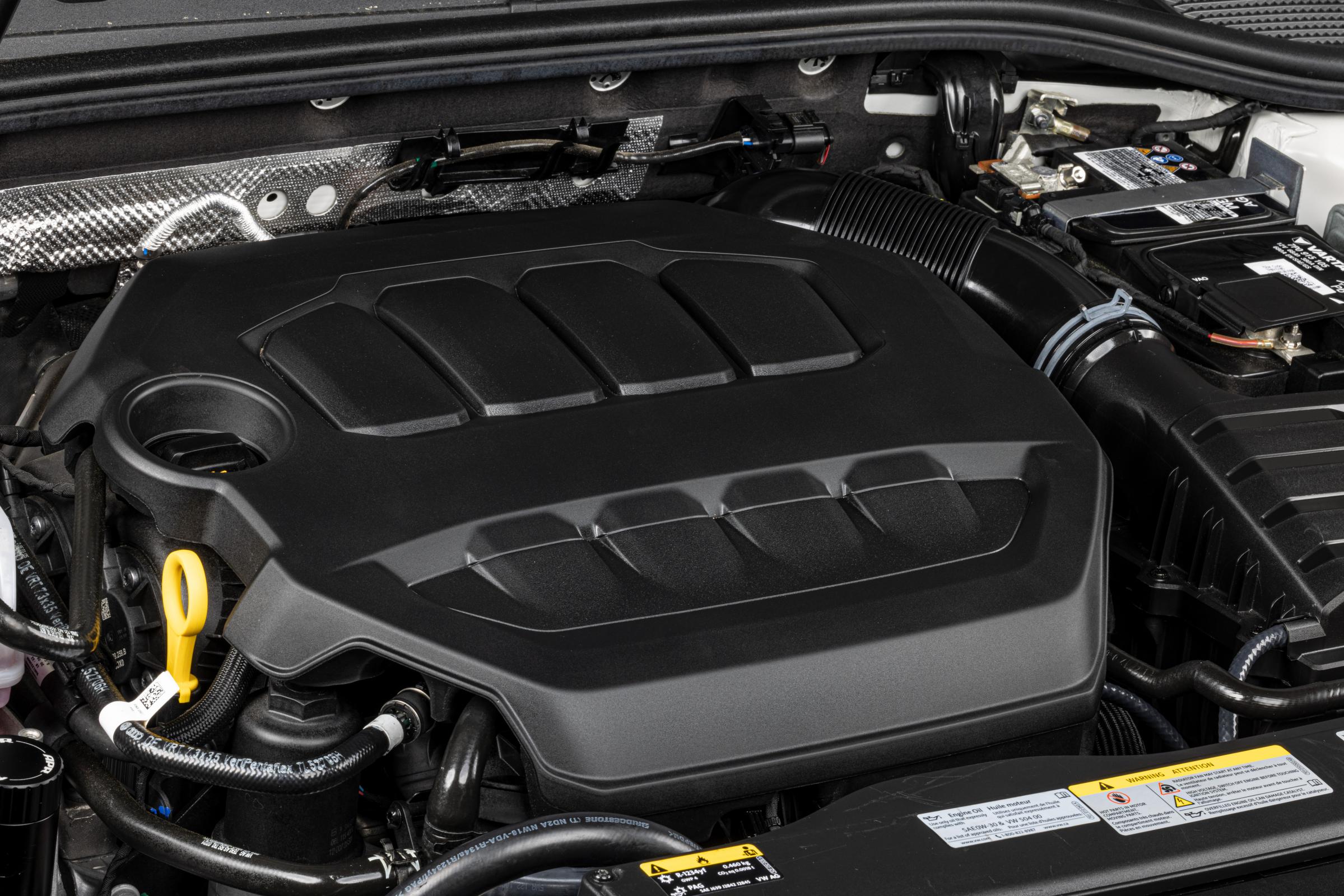 Engine Cover 2.0T EA888.4 Forged Carbon Fiber Fits Audi A3 22-24, A3 Quattro 22-24, S3 22-24 VW Arteon 22-24, Golf R 22-24, GTI 22-24 APR