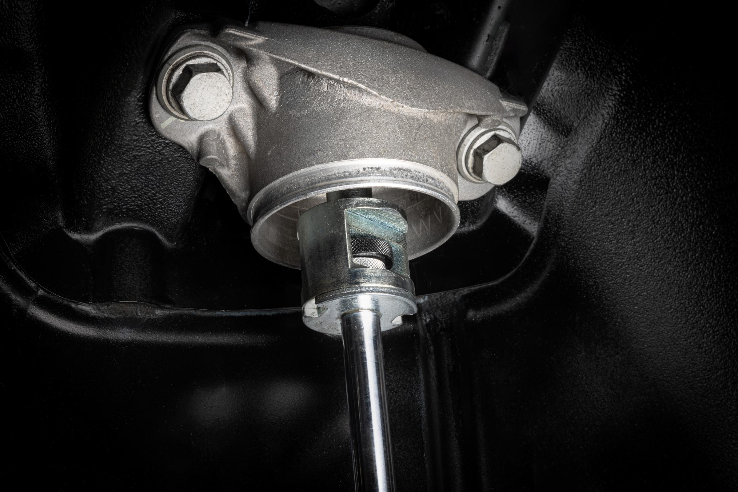 Roll-Control Coilover System MQB/MQE EVO APR